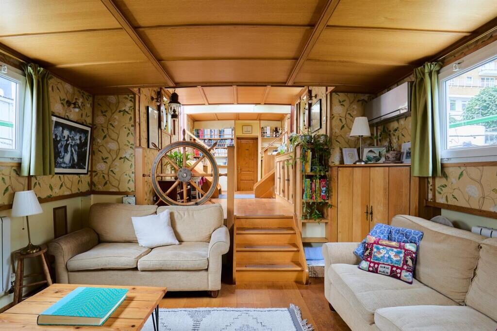 House Boat