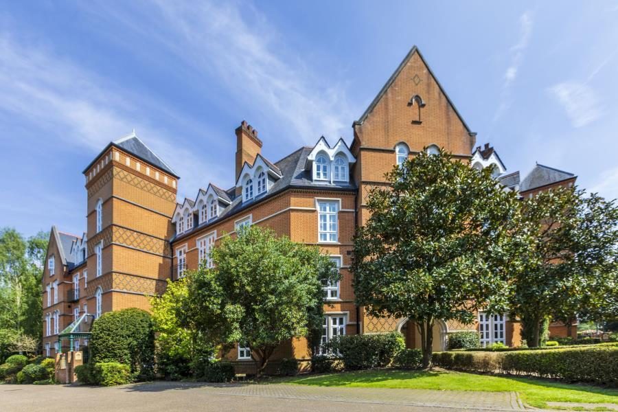 Property main image