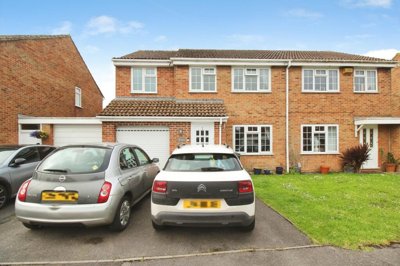 Property on Braikenridge Close, BS21 5LA