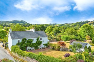 Property on EX24 6BJ