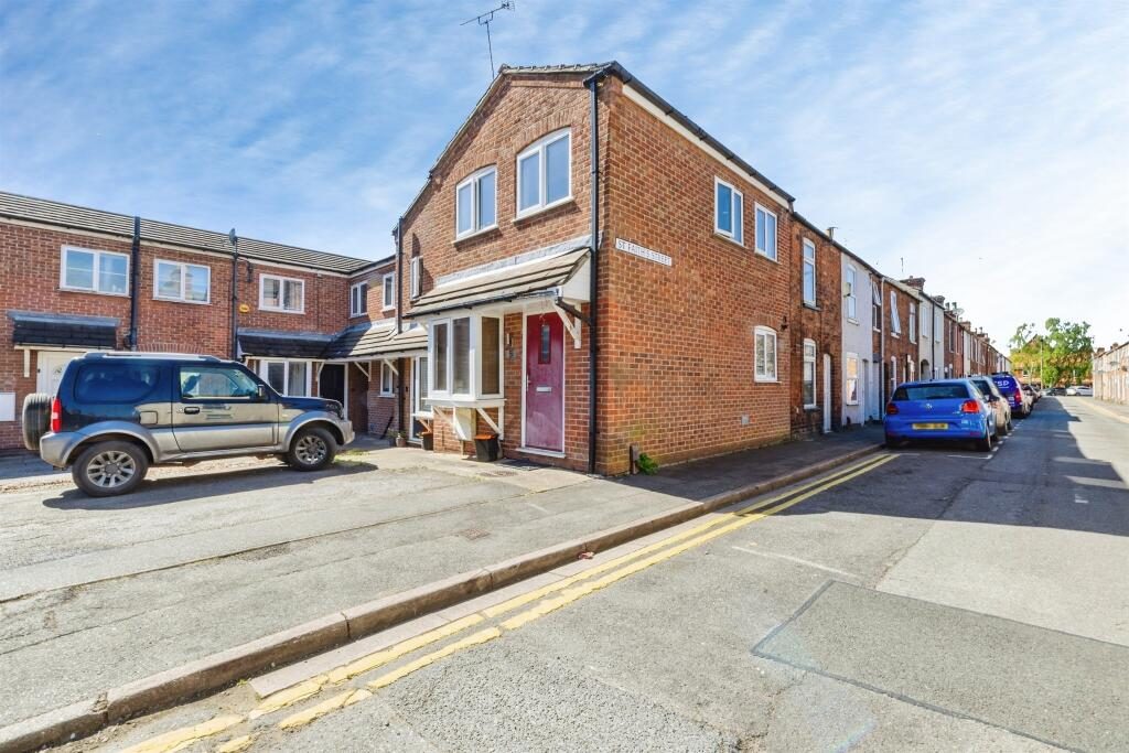 Terraced House