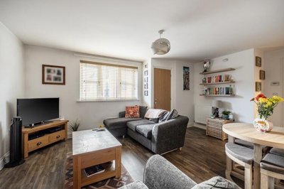 Property on Carter Court, RG27 9GJ