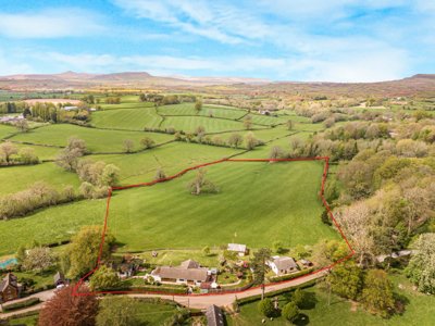 Property on Penrhos Road, NP15 2LE