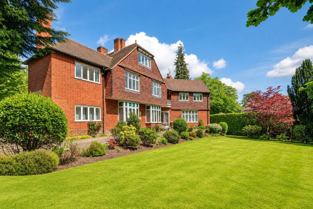 Property main image