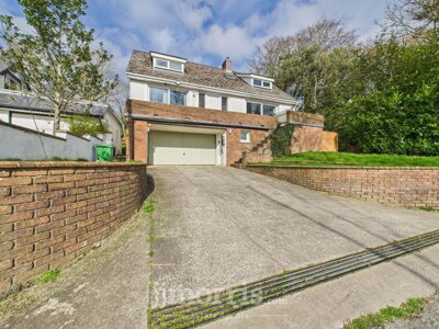 Property on SA43 2LB