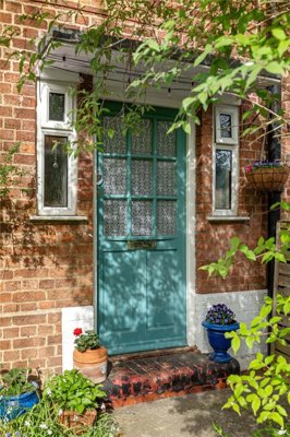 Property on Croxted Road, SE21 8RS