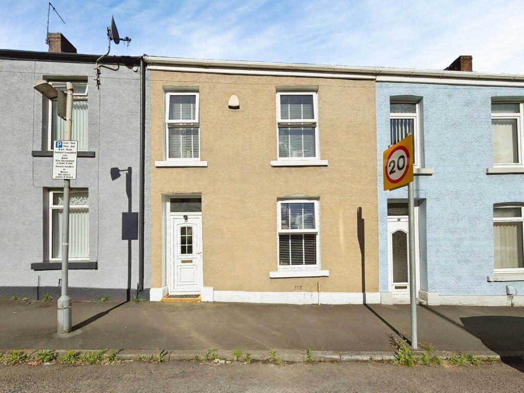 Terraced House