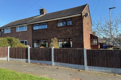 Property on Fitzwalter Road, WA1 4BT