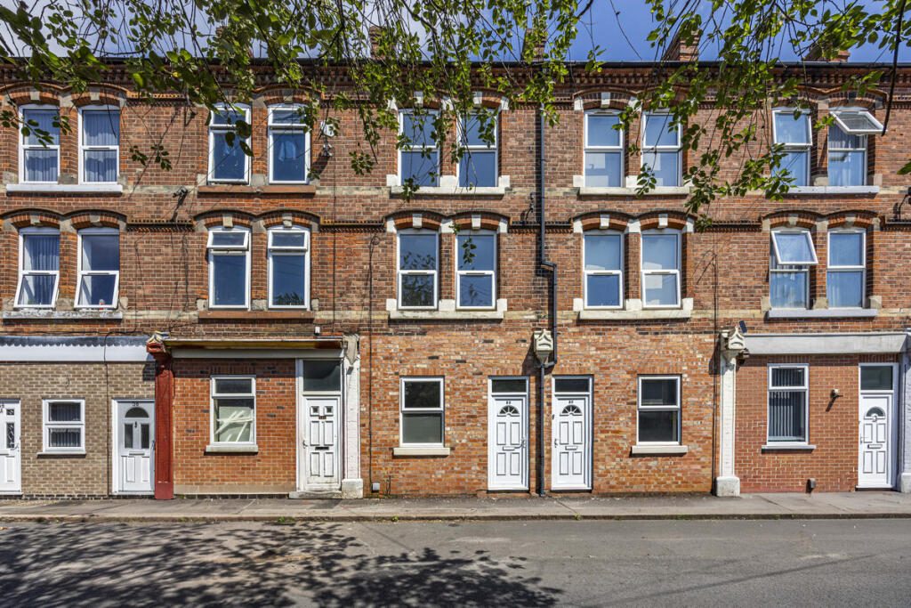 Property main image