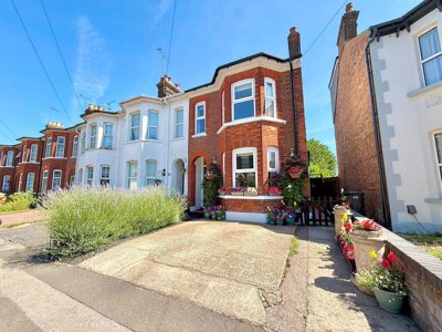 Property on Kirby Road, LU6 3JH