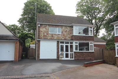 Property on The Plantation, DY5 4RT