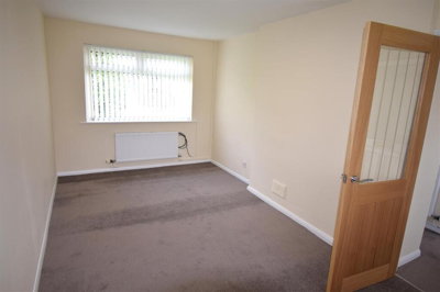 Property on Cefn Gwyn, LL41 4SG