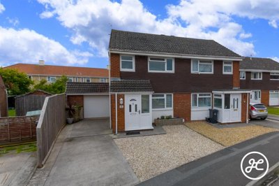 Property on Elizabeth Way, TA6 4NN