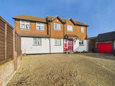 Property on Lennox Close, RG31 7AX