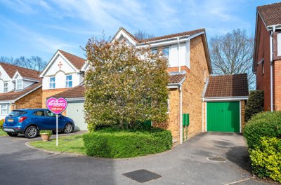 Property on Lincoln Close, GU12 5SU