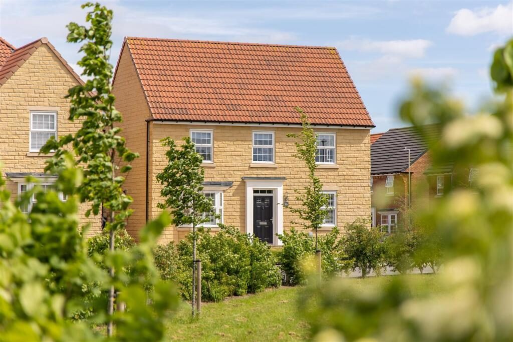 Property main image
