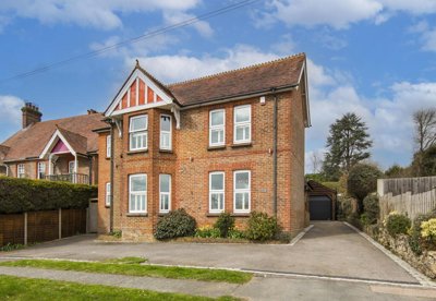 Property on Osborne Road, TN6 2HN