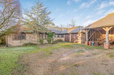 Property on Giffords Lane, CB8 8PQ