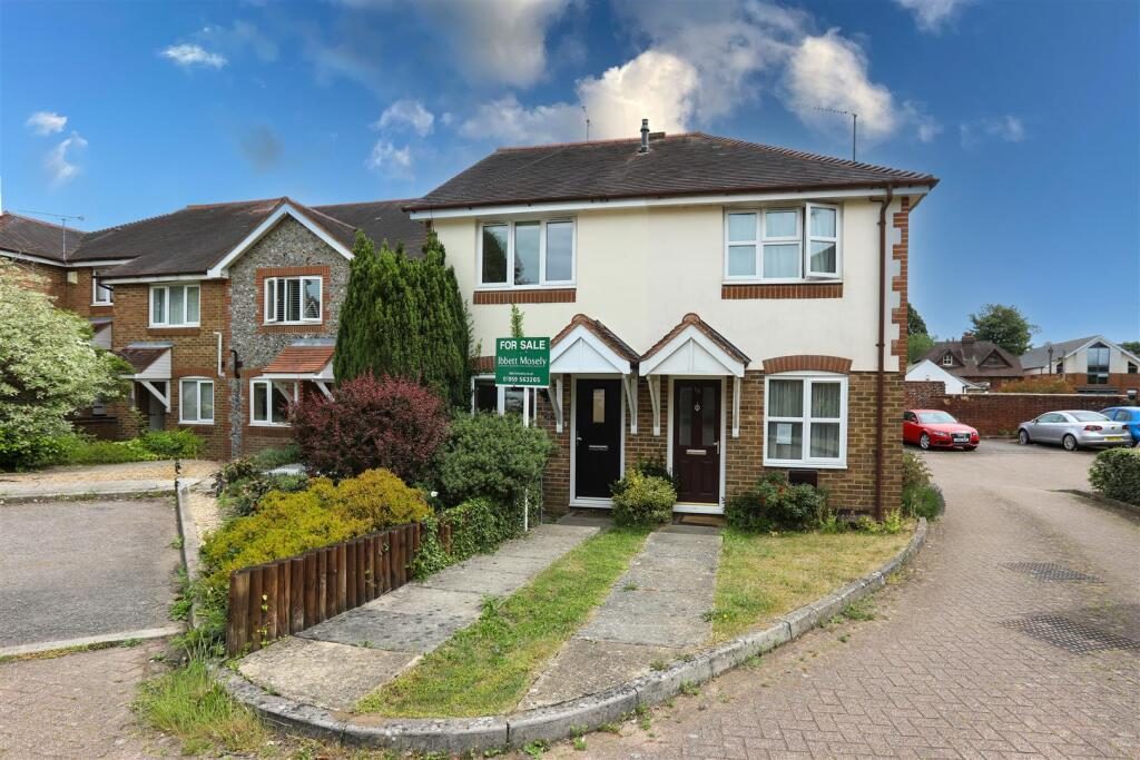 Property main image