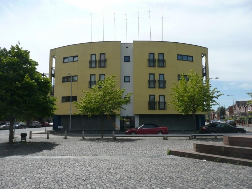 Property main image
