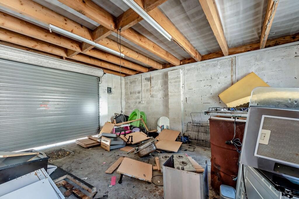Thumbnail 61