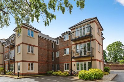 Property on Meadrow, GU7 3DN
