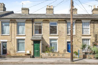 Property on Station Road, CO10 2SS