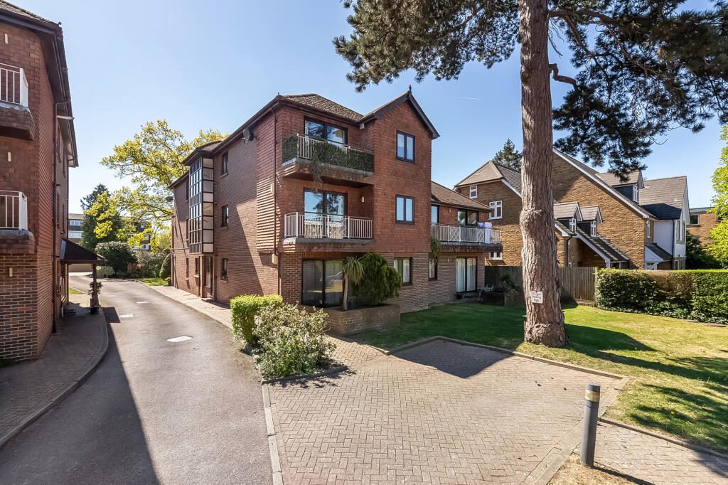 Property main image