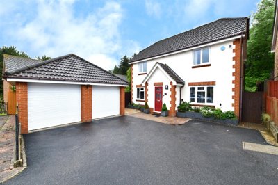 Property on Thirlmere, SG1 6AH