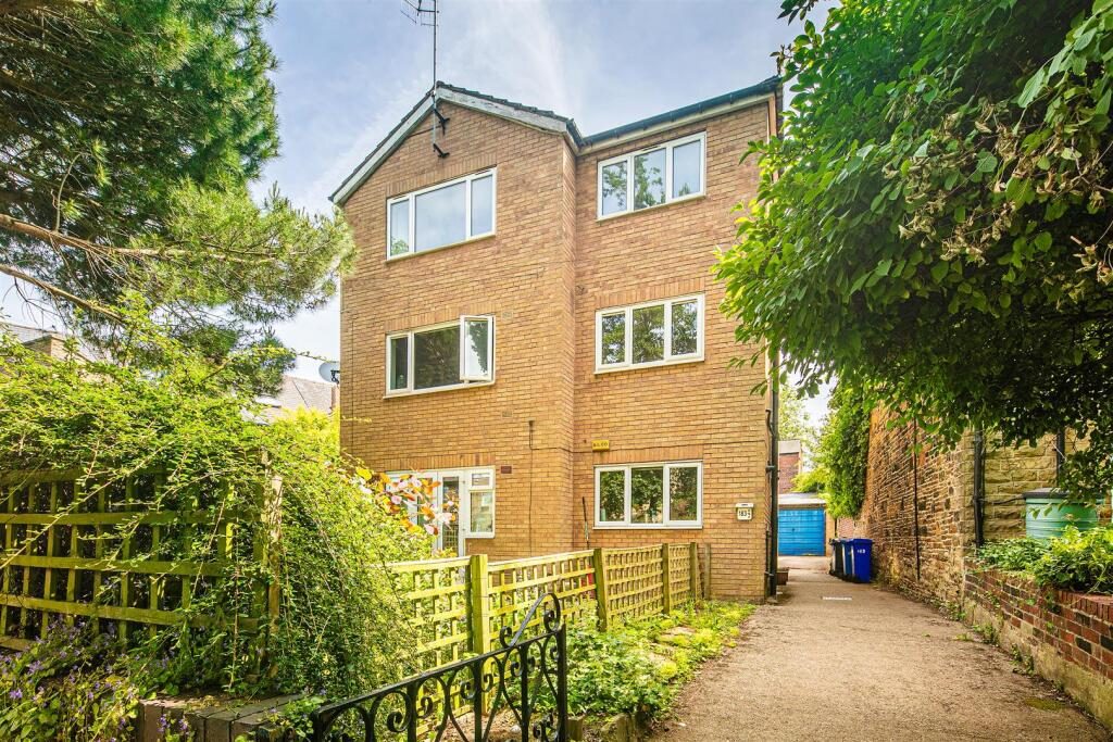 Property main image