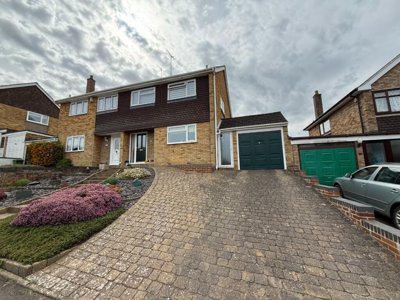 Property on Lowther Road, LU6 3LQ