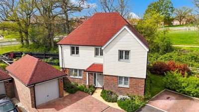 Property on Dadswell Drive, RH14 9YX