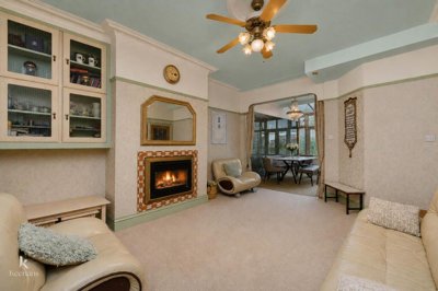 Property on Queens Road, BB1 1QG