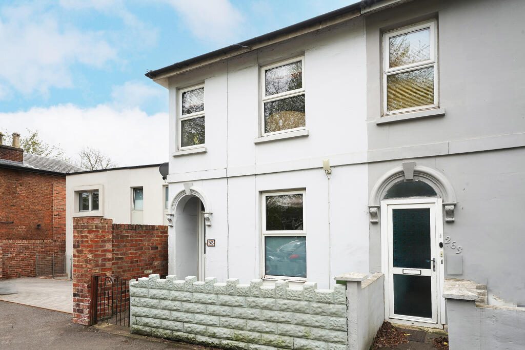 Terraced House