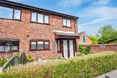 Property on Denewood, HP13 7LH