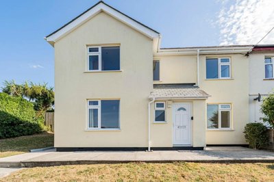 Property on Carlyon Road, TR1 3TD