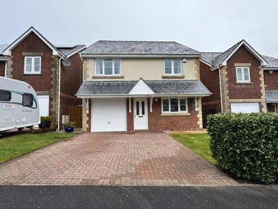 Property on Golwg Y Mynydd, SA18 2PZ