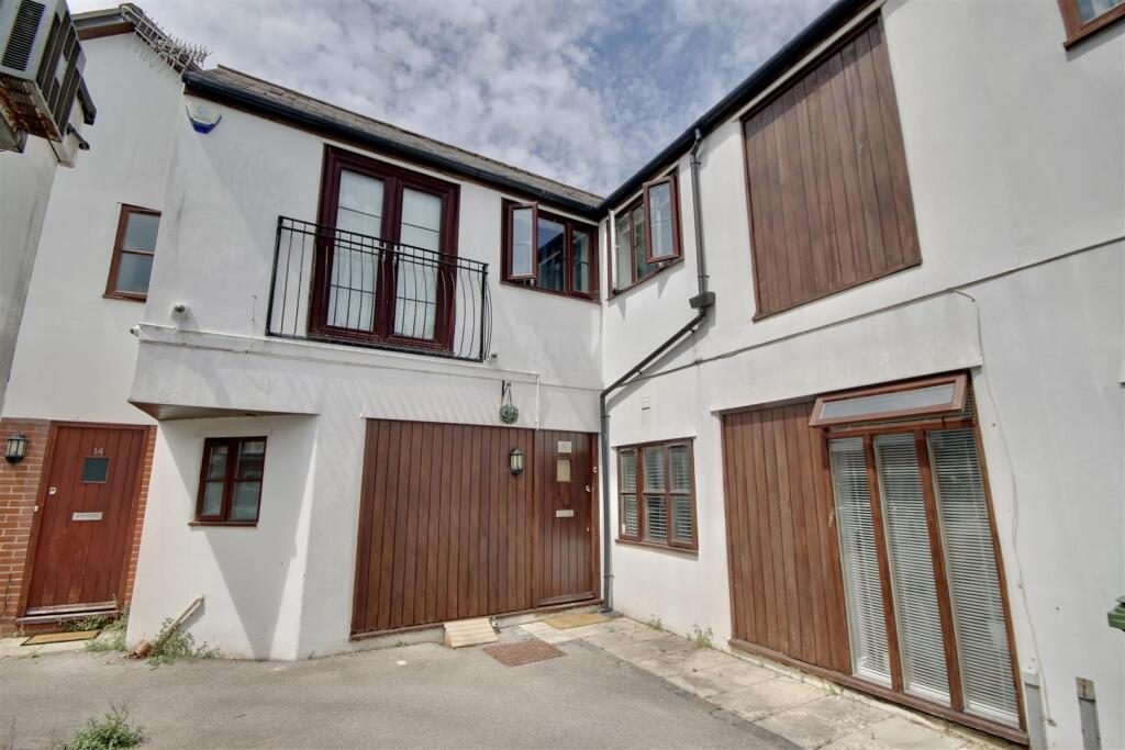 Terraced House