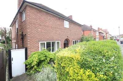 Property on Park Avenue, NN10 9NP