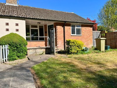 Property on The Granthams, RG17 8YF