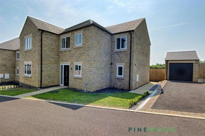 Property on Longlieve Gardens, S45 8JG