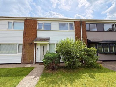 Property on Chester Road, LL12 7YS