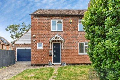 Property on Blackberry Walk, RG24 8SN