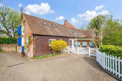 Property on Hook Road, RG29 1EU