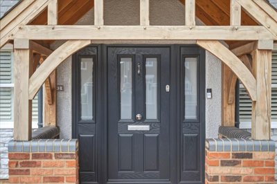 Property on Hykeham Road, LN6 8AW