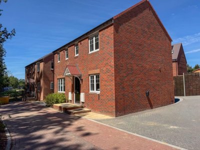 Property on Lower Way, RG19 3RP