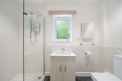 Property on PL30 5EE