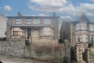 Property on Pant-Yr-Resk Road, NP11 4TB