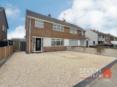 Property on Gorseway, NG21 9EG