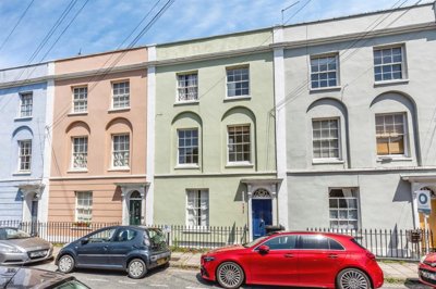 Property on Fremantle Square, BS6 5TN